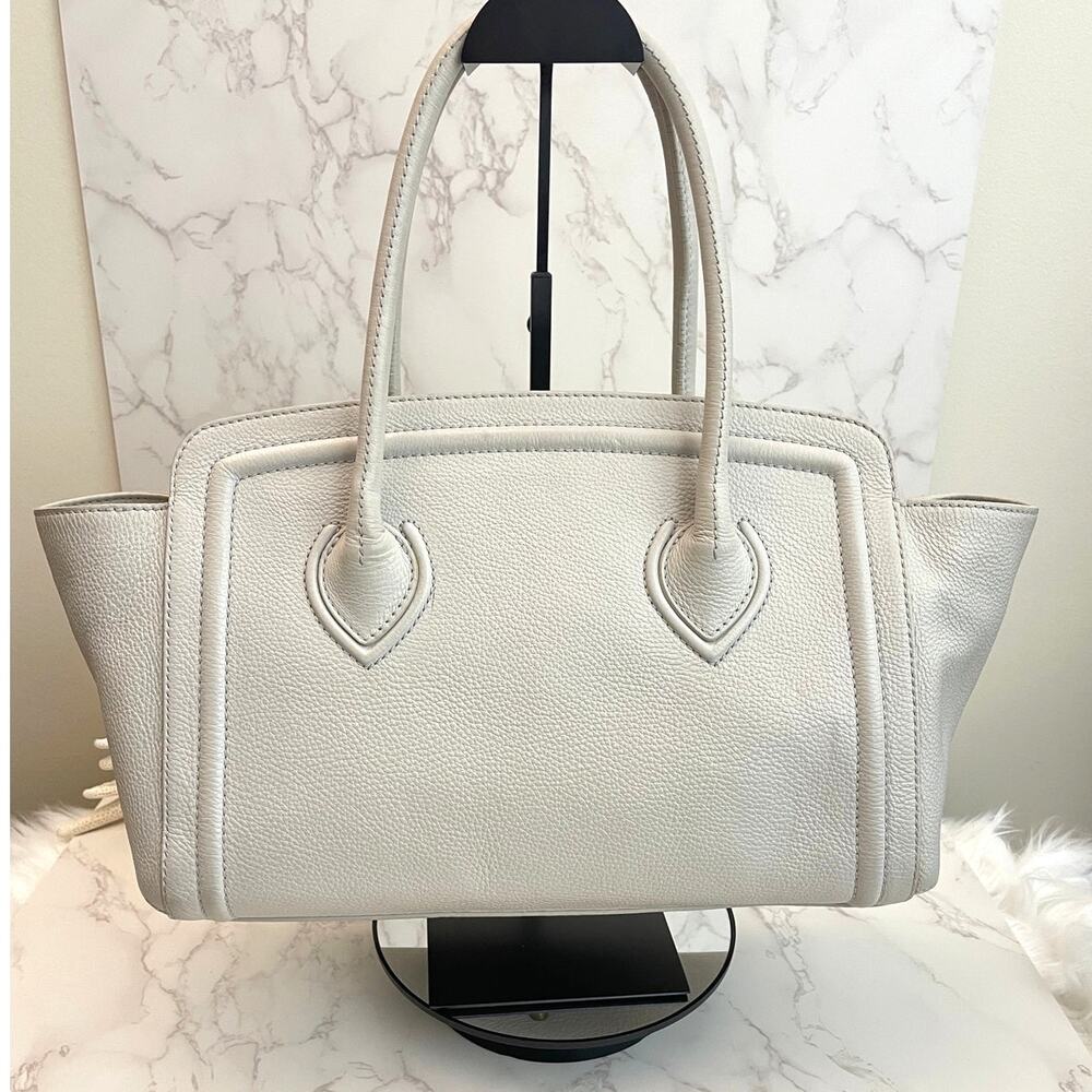 Furla Afrodite Leather Tote (Medium/Large variant) Pre-Owned - Picture 4 of 7